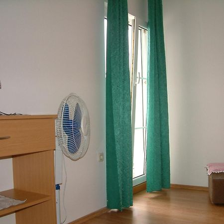 Apartments And Rooms By The Sea Lumbarda, Korcula - 13626 Room photo